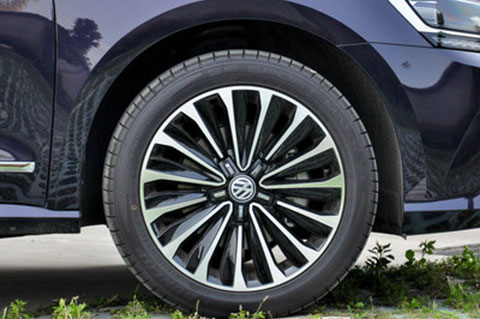 Volkswagen new Passat 18 inch wheels parameters