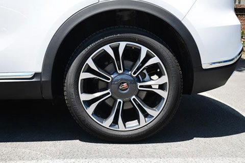 China Hongqi HS5 car wheel comparison: 20 inch wheels are atmospheric, 18 inch wheels are more practical!